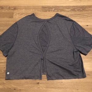 Lululemon crop top
